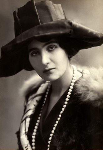 File:Alda Borelli.jpg