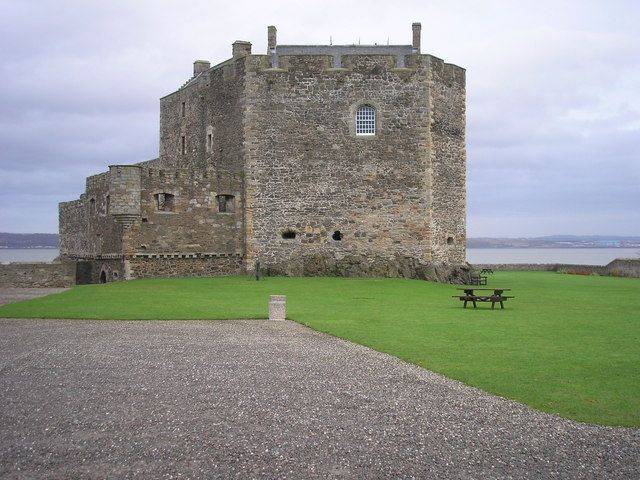 File:Blackness Castle - geograph.org.uk - 1122497.jpg