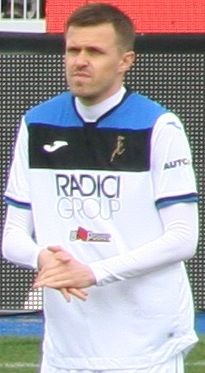 File:Calcio di inizio Lecce Atalanta (cropped).jpg