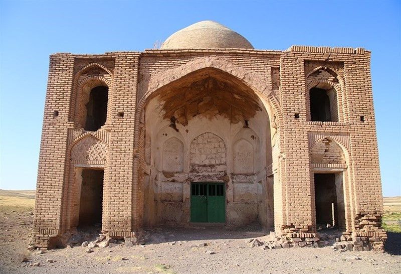 File:Imamzadeh Haft Sanduq2020 9.jpg