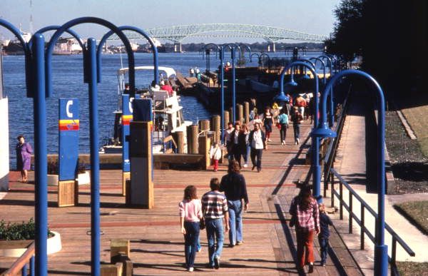 File:JAXRiverwalk1986.jpg