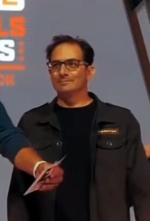 File:Jeff Kaplan at 2019 OWL Grand Finals.jpg