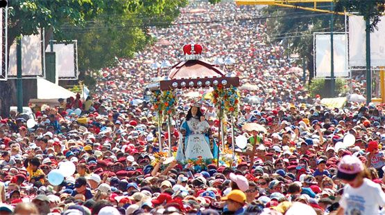 File:Procesionpastora.jpg