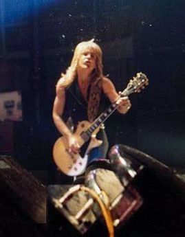 File:Randy Rhoads (1980).jpg