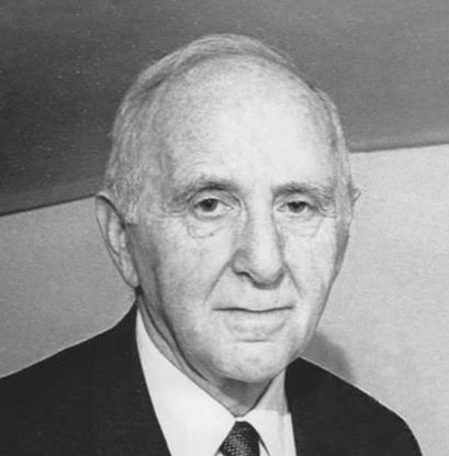 File:Simon Kuznets 1971b (cropped).jpg