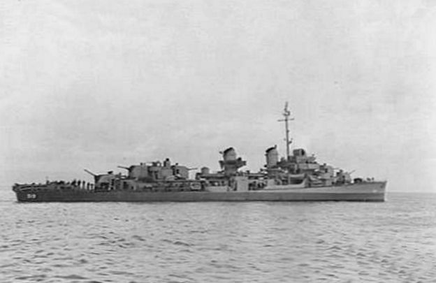 File:USS Daly (DD-519) underway c1944.JPG