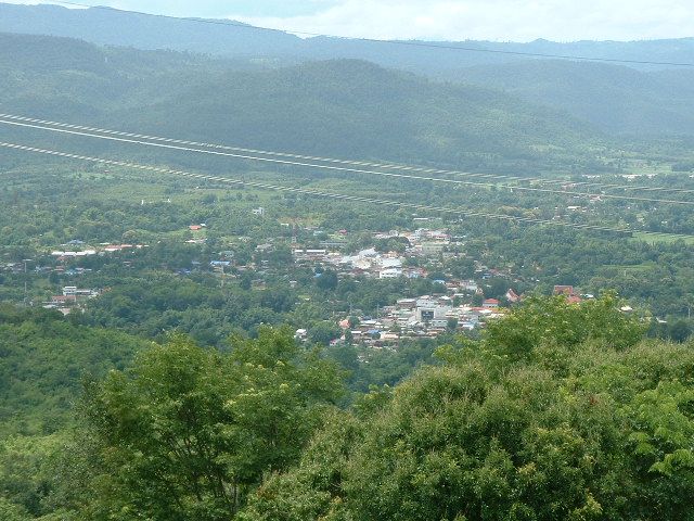 File:Amphoe Dan Sai from hill.JPG