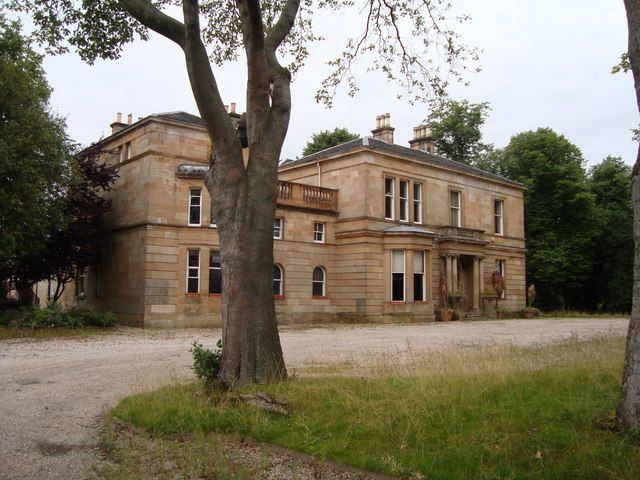 File:Craigie Hall, Dumbreck, Glasgow (geograph 2179733).jpg