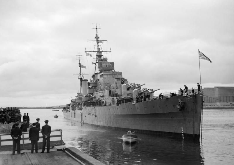 File:HMS Phoebe alongside.jpg