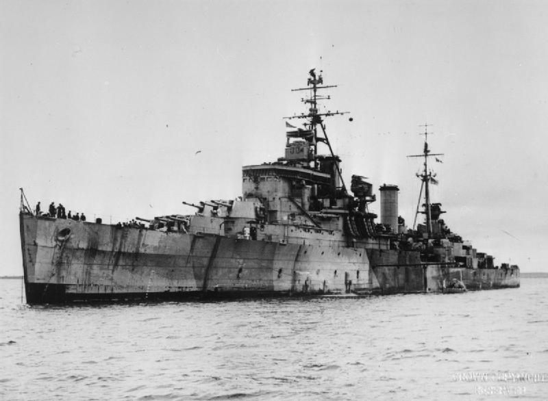 File:HMS Swiftsure anchored.jpg