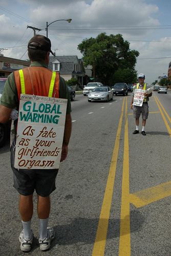 File:LaRouche supporters.jpg