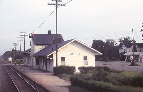 File:Lee Hall station, August 1974.jpg