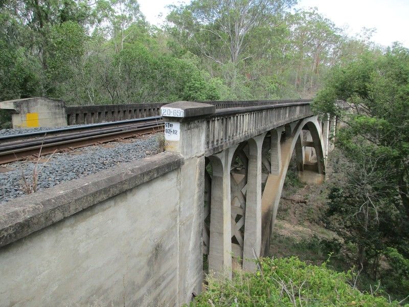 File:Lockyer Creek Railway Bridge (Lockyer), 2016 03.jpg