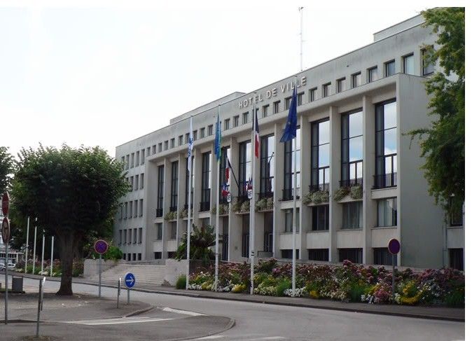 File:Mairie Saint-Naz.jpg