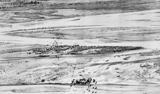 File:Markham River Crossing.jpg