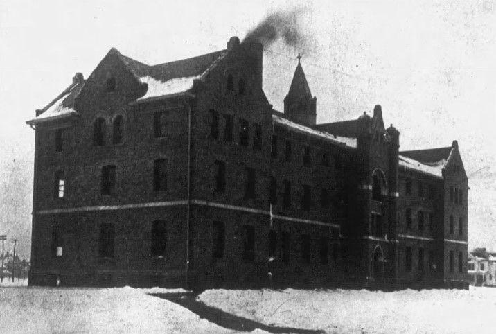 File:Omaha Presbyterian Seminary, c.1903 - exterior.jpg