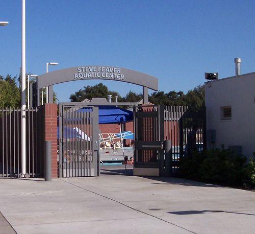 File:Steve Feaver Aquatic Center - panoramio.jpg