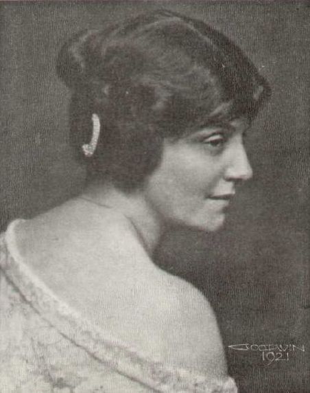 File:Birgit Engell 1921.jpg