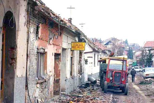 File:Croatian War 1991 Vukovar street.jpg