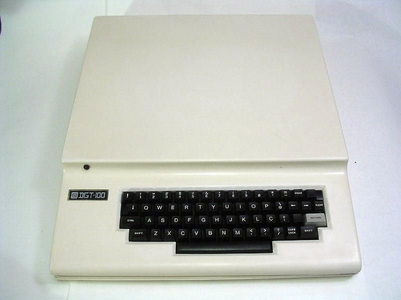 File:DGT-100 Brazilian TRS-80 Clone.jpg