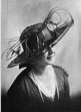 File:Hair lace, satin and aigetted peacock 1917.png