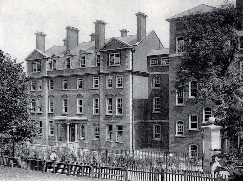 File:Hampstead General Hospital.jpg