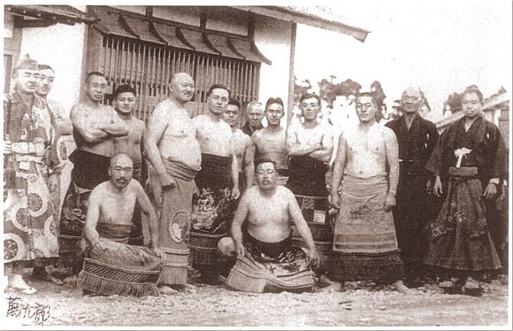 File:Iwate district sumo wrestlers.jpg