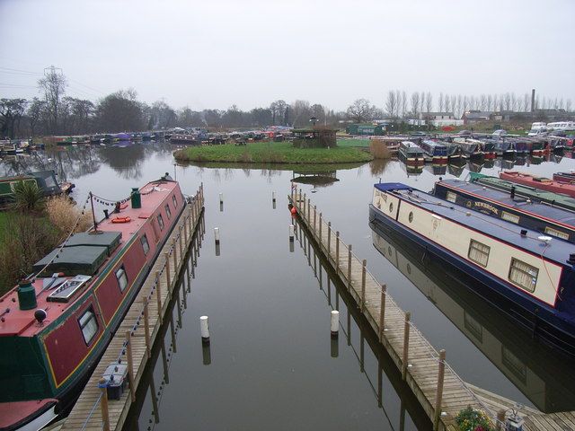 File:KingsBromley.jpg