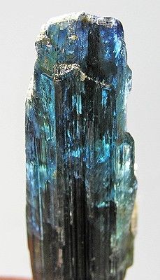 File:Kyanite-201678.jpg