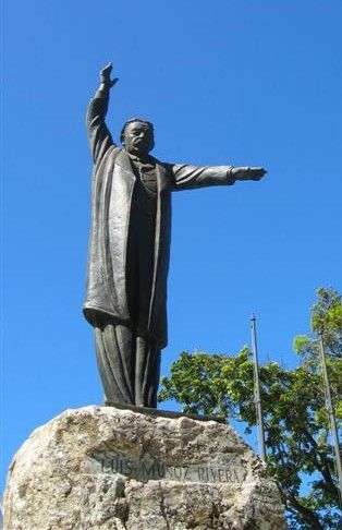 File:Luis Munoz Rivera statue.jpg