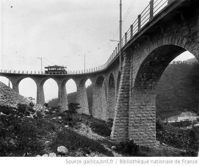 File:Viaduc du Caramel5.jpg