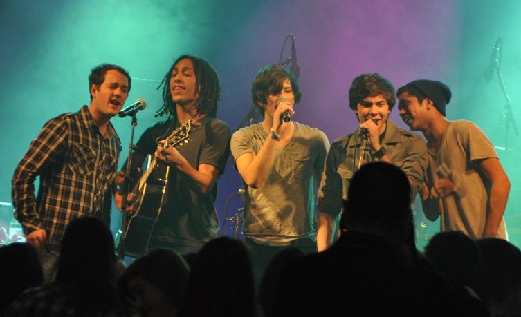 File:Allstar Weekend (2011) cropped.jpg