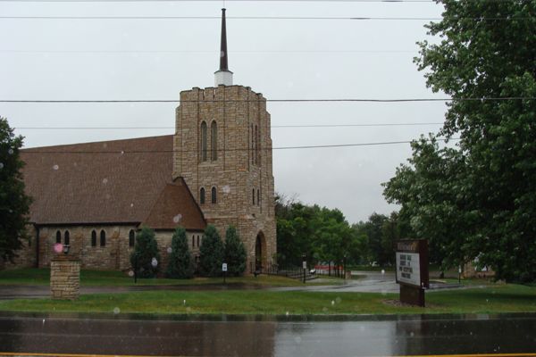 File:City of Wayzata - Redeemer Lutheran Church.jpg