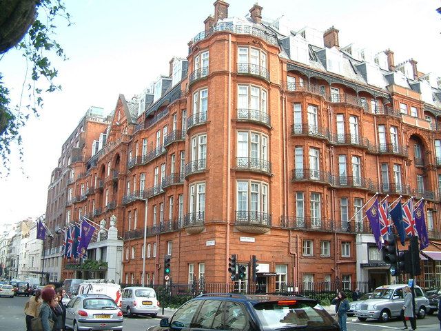 File:Claridges Hotel - geograph.org.uk - 1064579.jpg