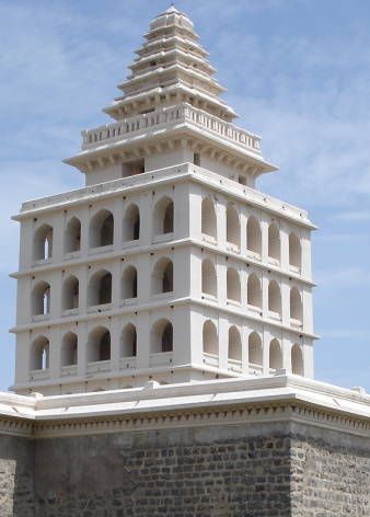 File:GingeeRajas mandap.jpg