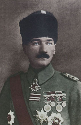 File:Mustafa Kemal November 1918.png