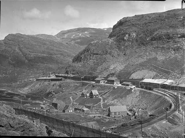 File:Myrdal stasjon 1942 2.jpg