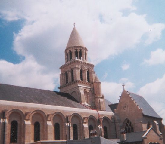 File:Poitiers Notre-Dame la Grande.jpg