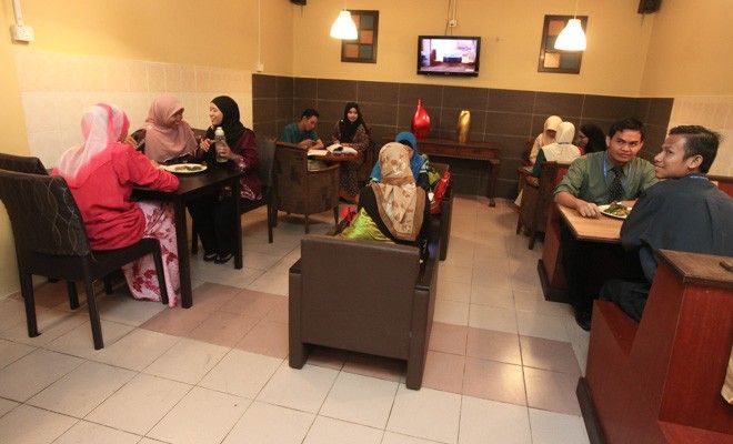 File:USIM - Cafe.jpg