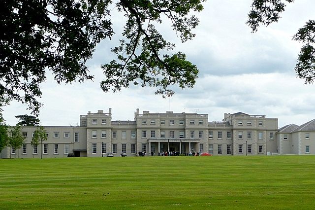 File:Wokefield Park - geograph.org.uk - 1382017.jpg