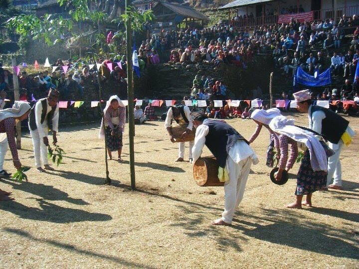 File:Yamphu Rai Gelang Silli Dance In Sankhuwasabha.jpg