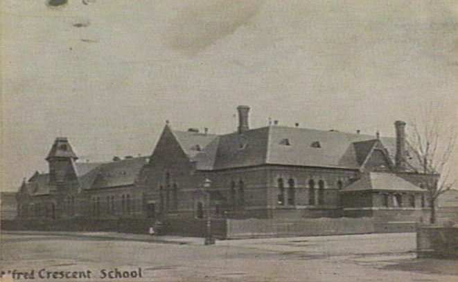 File:AlfredCrescentSchool.jpg