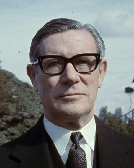 File:Nigel Bowen 1971.jpg