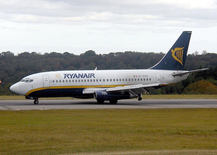 File:Ryanair.b737.750pix.jpg