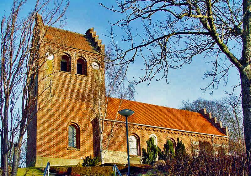 File:Særløse kirke (Lejre).jpg