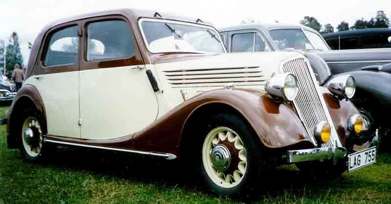 File:Renault Celtaquate Berline 1935.jpg