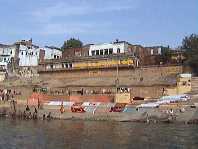 File:Telianala Ghat, Varanasi.JPG