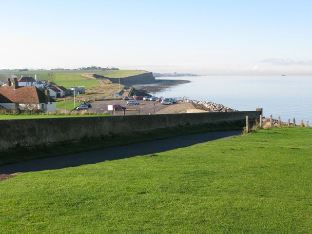 File:Thanet Coastal Path towards Herne Bay.jpg