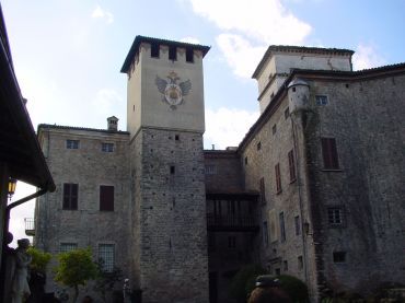 File:Castello Torre Ratti.JPG