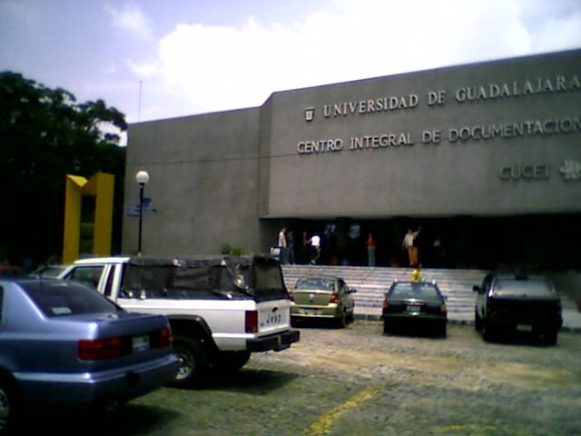 File:Centro Integral de Documentación, CUCEI.jpg